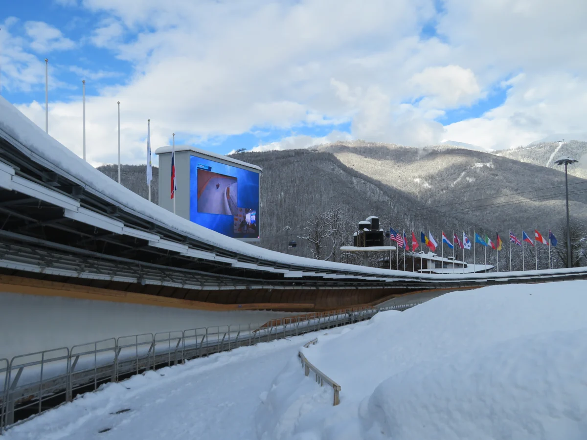 Skeleton racers Netlaus and Zunte take bronze at the European Junior Championship in Sigulda!
