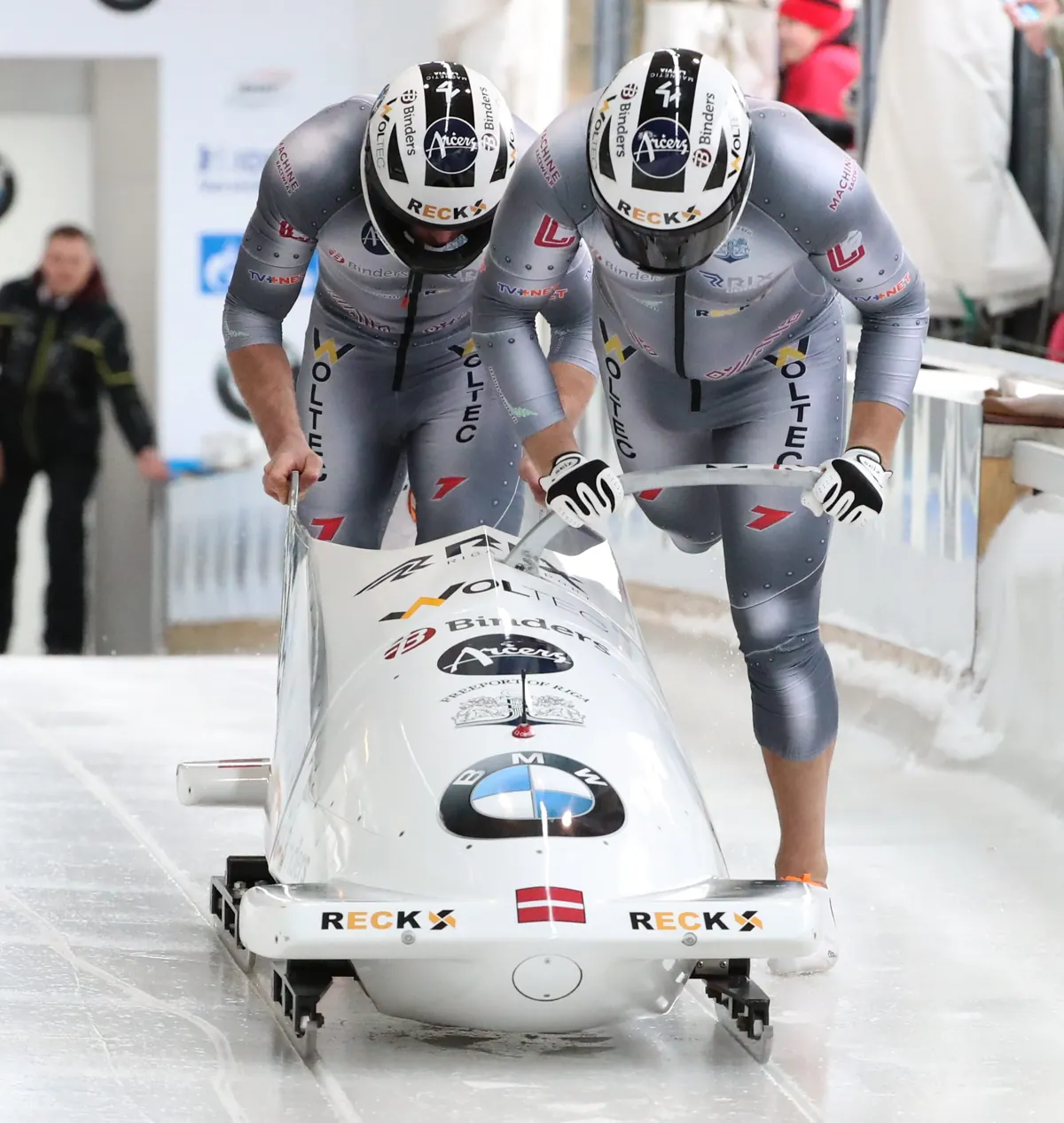 Netlaus sets a new TRACK RECORD and wins in Lillehammer!