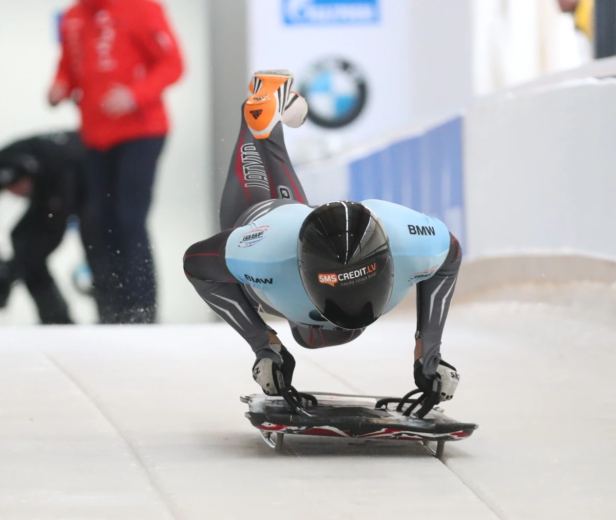 Skeleton.lv izlozes aizkulises