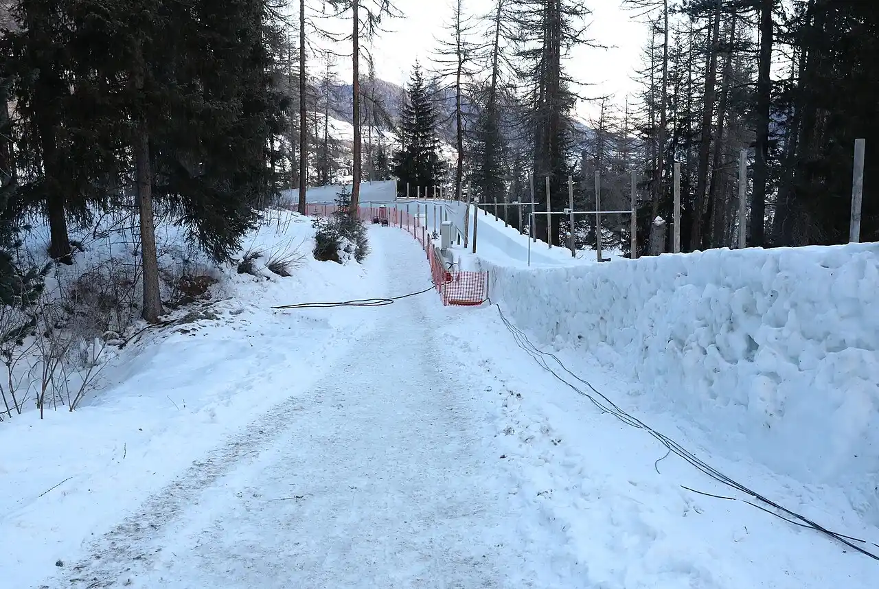 Sunday – Junior World Championship, women’s skeleton. Watch the live broadcast online